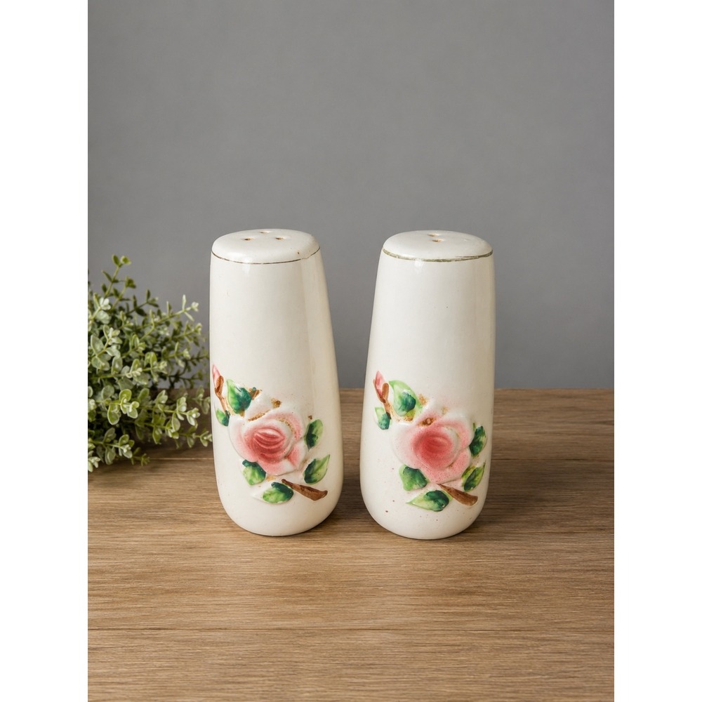 Vintage Ceramic Rose Salt & Pepper Shakers‎ Japan 1940's Grace Prayer Pink Cream
